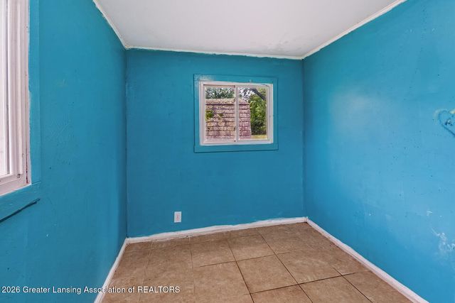 1223 Warwick Drive, Lansing, MI 48910