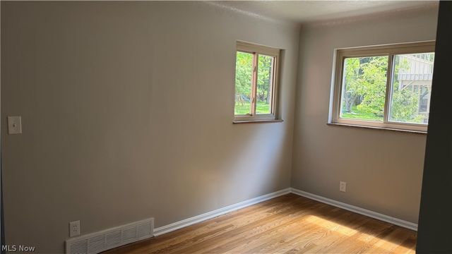 24420 Glenbrook Boulevard, Euclid, OH 44117