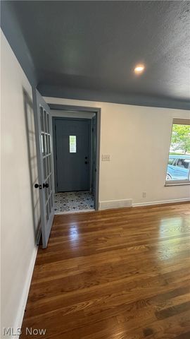24420 Glenbrook Boulevard, Euclid, OH 44117