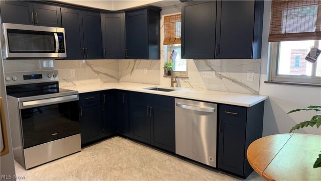24420 Glenbrook Boulevard, Euclid, OH 44117