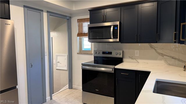 24420 Glenbrook Boulevard, Euclid, OH 44117