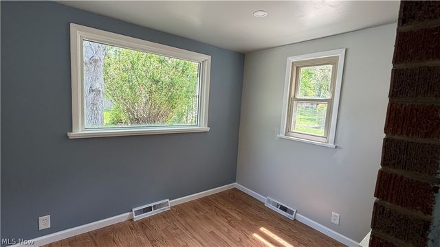 24420 Glenbrook Boulevard, Euclid, OH 44117