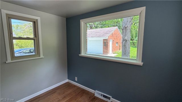 24420 Glenbrook Boulevard, Euclid, OH 44117