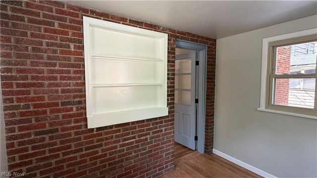 24420 Glenbrook Boulevard, Euclid, OH 44117