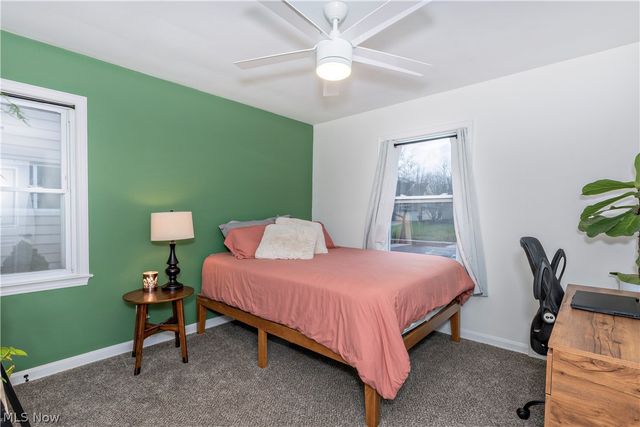 1608 Sunview Road, Lyndhurst, OH 44124