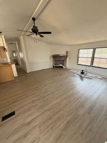 4710 Llano Street, Granbury, TX 76048