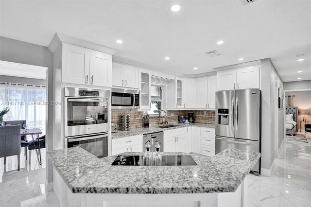 1005 SE 9th Ave, Deerfield Beach, FL 33441