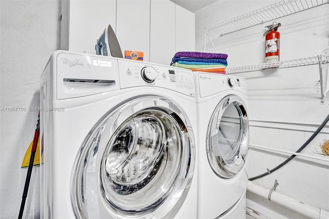 1005 SE 9th Ave, Deerfield Beach, FL 33441