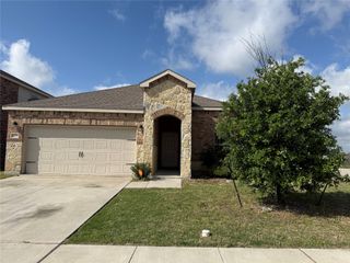 2225 Heaton Street, Forney, TX 75126
