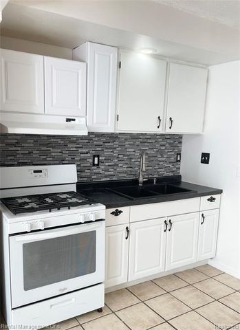 29518 Joy Road, Livonia, MI 48150