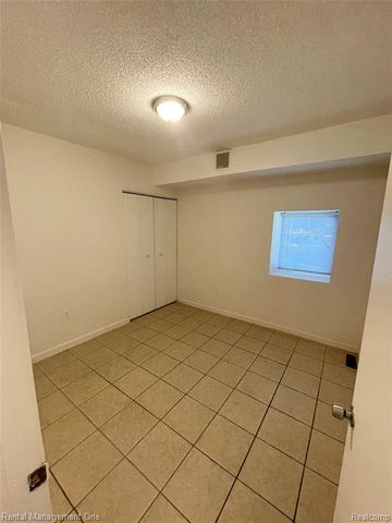 29518 Joy Road, Livonia, MI 48150