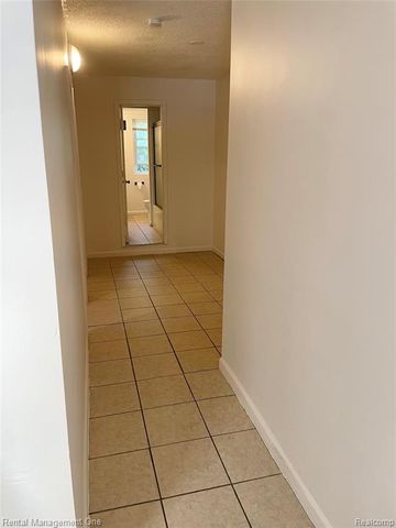 29518 Joy Road, Livonia, MI 48150