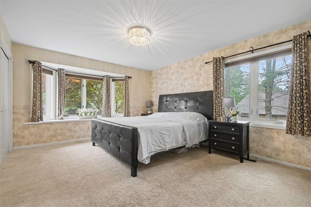 1954 Glenvale Drive, Wyoming, MI 49519