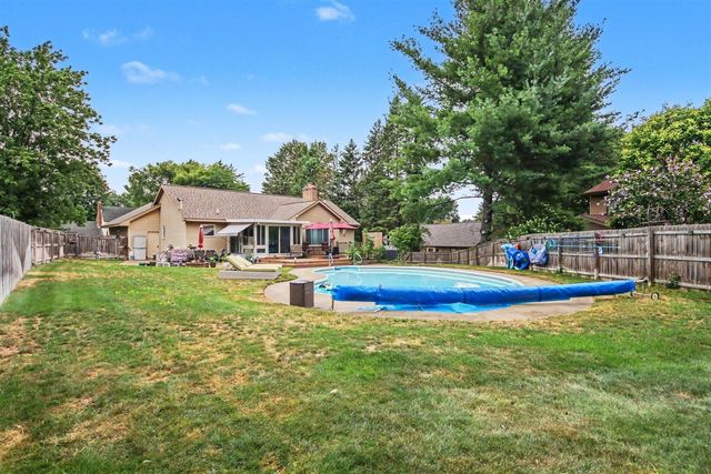 1954 Glenvale Drive, Wyoming, MI 49519
