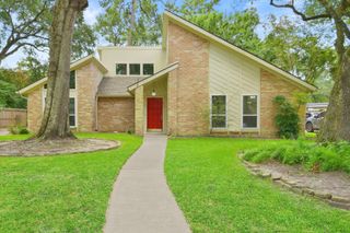 1910 Lakeville Drive, Houston, TX 77339