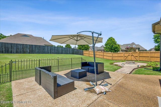 2606 Summer Knoll Drive, Southaven, MS 38672