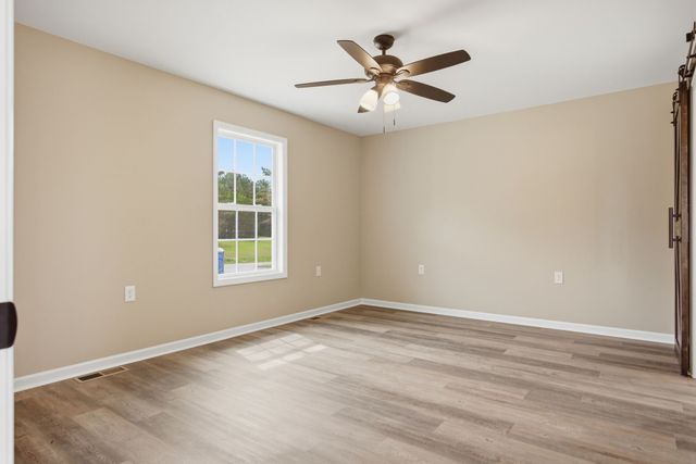 193 Rigling Rd, Loretto, TN 38469