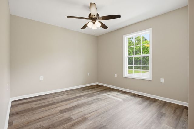 193 Rigling Rd, Loretto, TN 38469