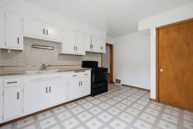 12212 S Morgan Street, Chicago, IL 60643