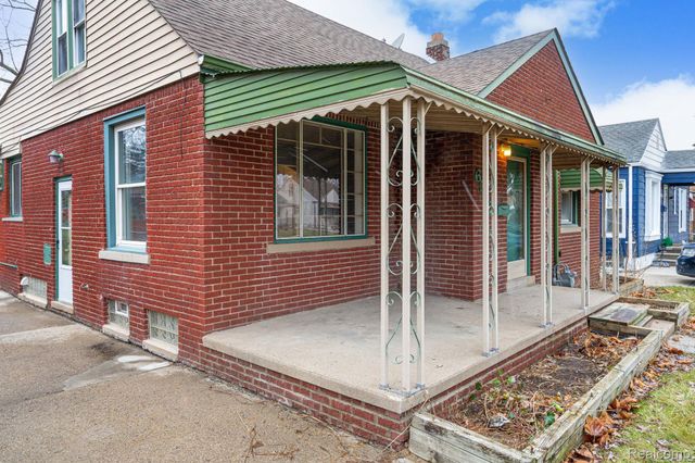 6585 Dolphin Street, Dearborn Heights, MI 48127