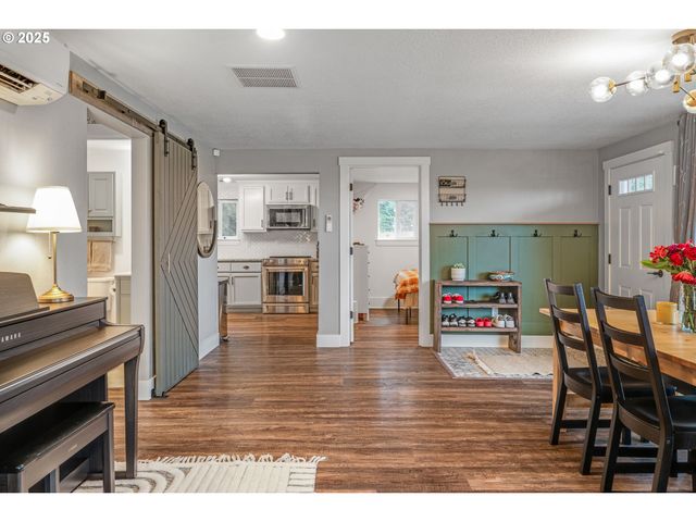 17006 Ne 182ND Ave, Brush Prairie, WA 98606