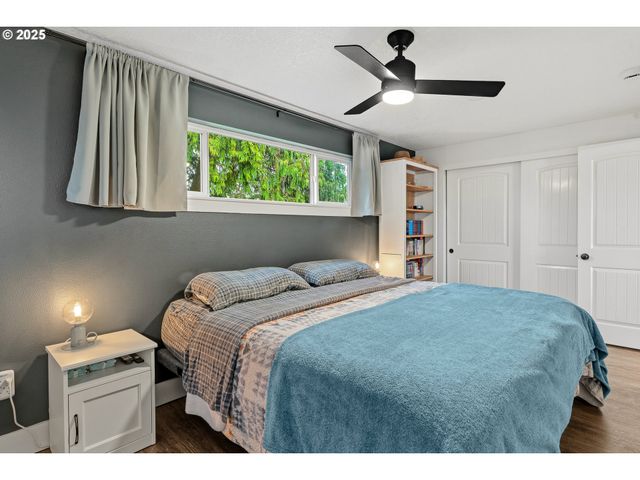 17006 Ne 182ND Ave, Brush Prairie, WA 98606