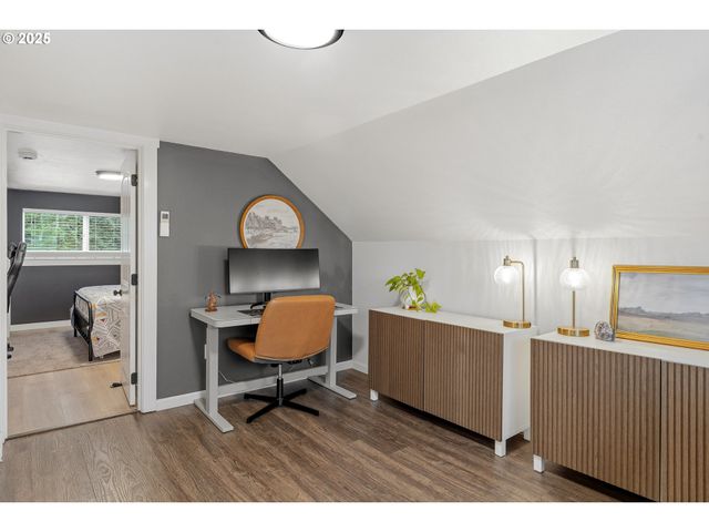 17006 Ne 182ND Ave, Brush Prairie, WA 98606