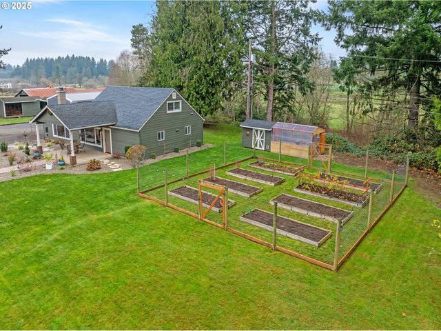 17006 Ne 182ND Ave, Brush Prairie, WA 98606