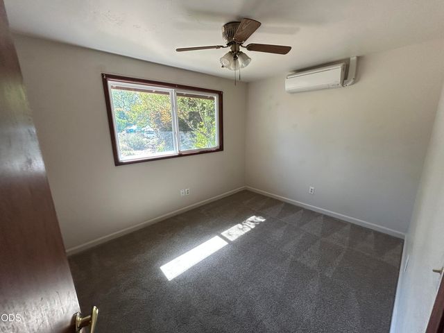 144 Belindy Circle, Grants Pass, OR 97527
