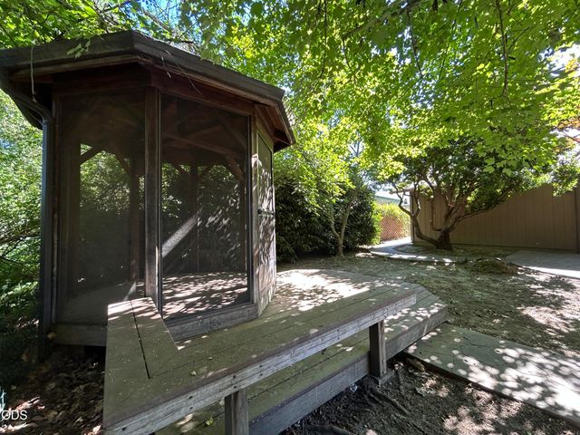 144 Belindy Circle, Grants Pass, OR 97527