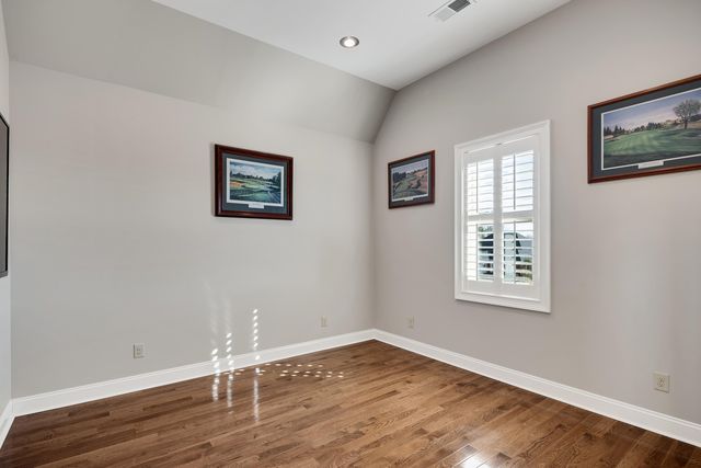 115 MEADOWBROOK DR, Bolivar, TN 38008