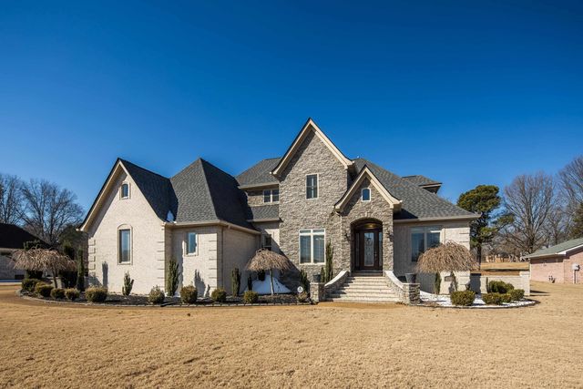 115 MEADOWBROOK DR, Bolivar, TN 38008