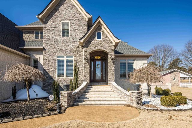 115 MEADOWBROOK DR, Bolivar, TN 38008