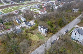 1637 Waverly Avenue, Cincinnati, OH 45214