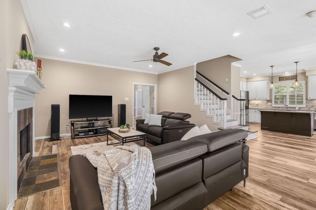 34 Smokestone Drive, The Woodlands, TX 77381