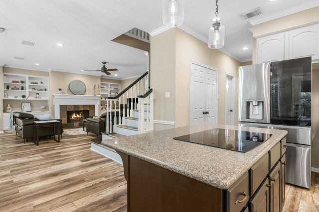 34 Smokestone Drive, The Woodlands, TX 77381