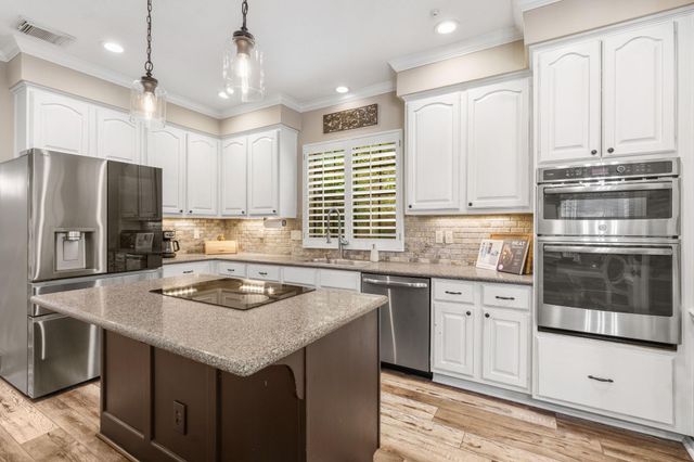 34 Smokestone Drive, The Woodlands, TX 77381
