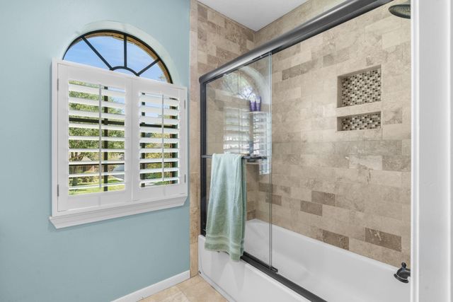 34 Smokestone Drive, The Woodlands, TX 77381
