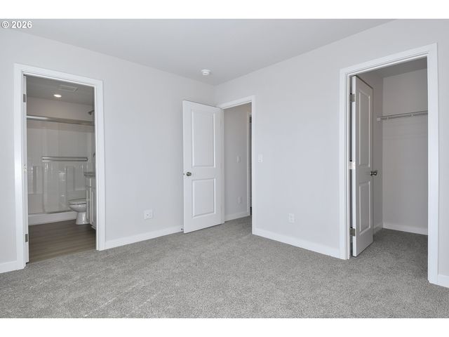 1191 PARKSIDE Ave, Woodburn, OR 97071