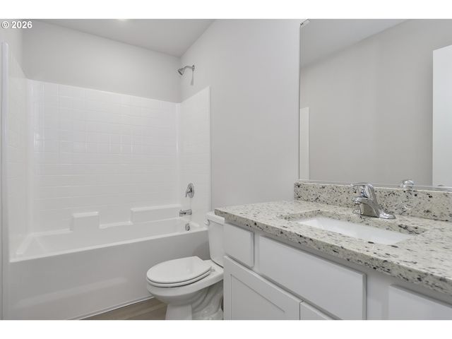 1191 PARKSIDE Ave, Woodburn, OR 97071