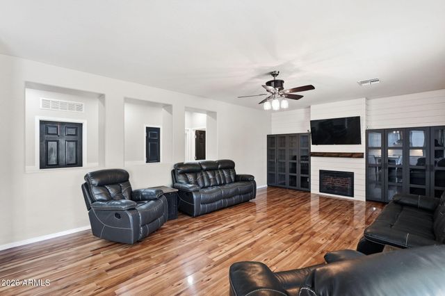 10844 E REESE Avenue, Mesa, AZ 85212