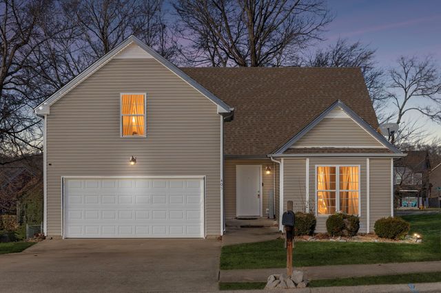 405 Zurich Ct, Clarksville, TN 37040