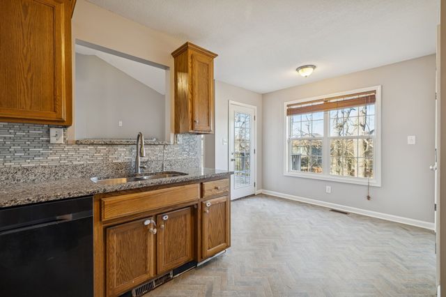 405 Zurich Ct, Clarksville, TN 37040