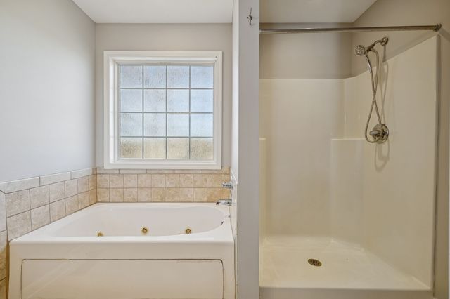 405 Zurich Ct, Clarksville, TN 37040