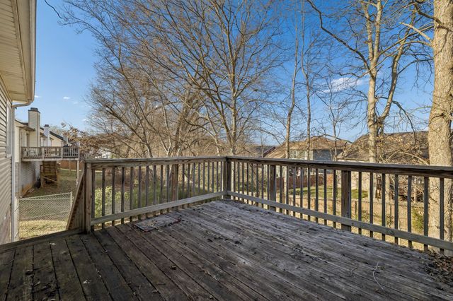 405 Zurich Ct, Clarksville, TN 37040