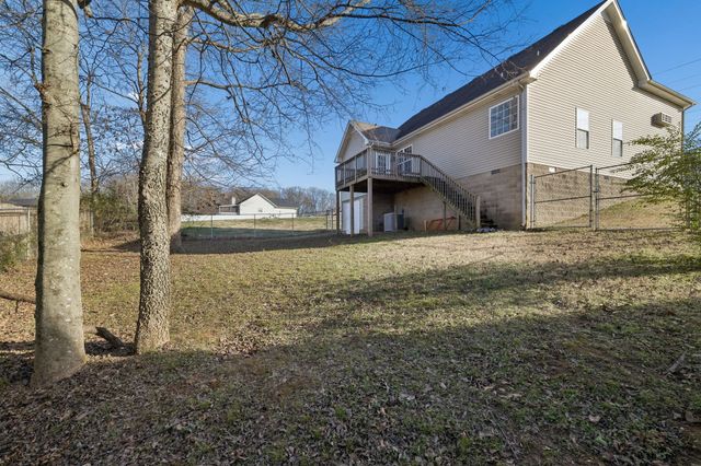 405 Zurich Ct, Clarksville, TN 37040