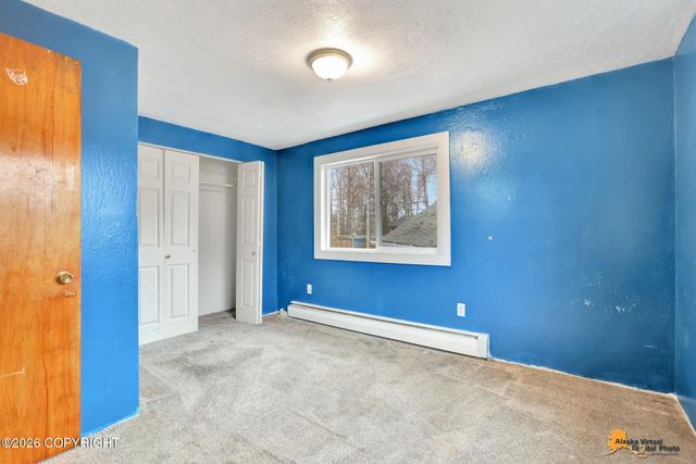 537 W 74th Avenue, Anchorage, AK 99518