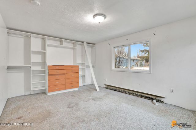 537 W 74th Avenue, Anchorage, AK 99518