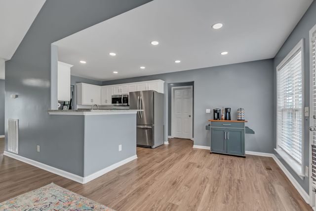 1305 Standing Stone Cir, Columbia, TN 38401