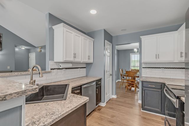 1305 Standing Stone Cir, Columbia, TN 38401